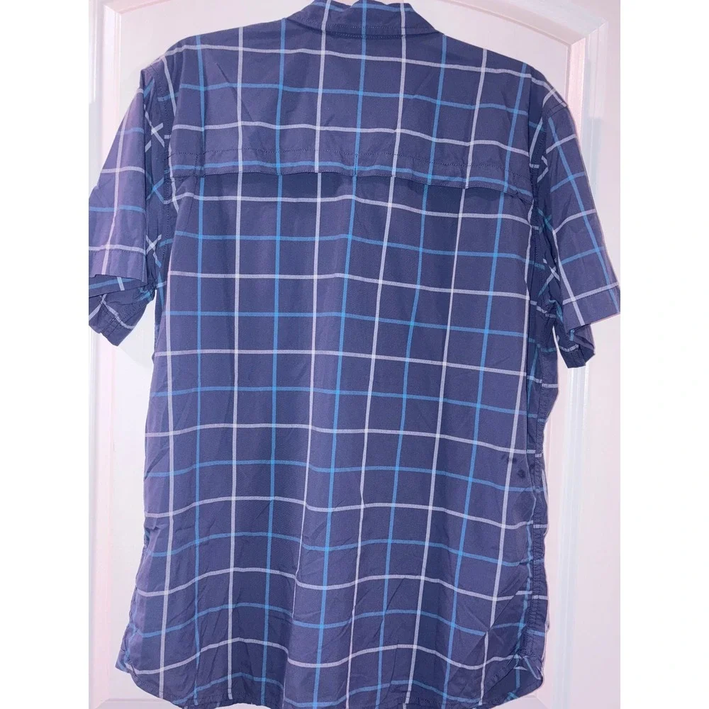 The North‎ Face Mens Medium Plaid Short Sleeve Button Down Shirt